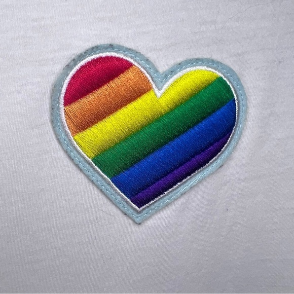 Kate Spade Rainbow Heart Patch Tee Size XS - Picture 4 of 9